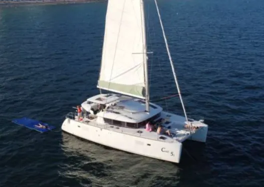Cat 5-1 Lagoon catamaran off Fort Lauderdale